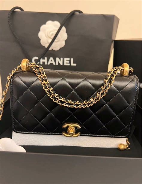 chanel pearl crush woc